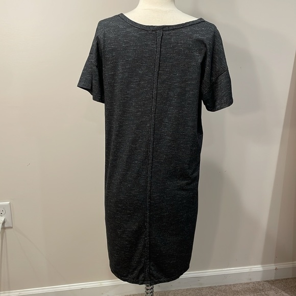Dark grey t-shirt dress great for all day wear - Picture 4 of 7